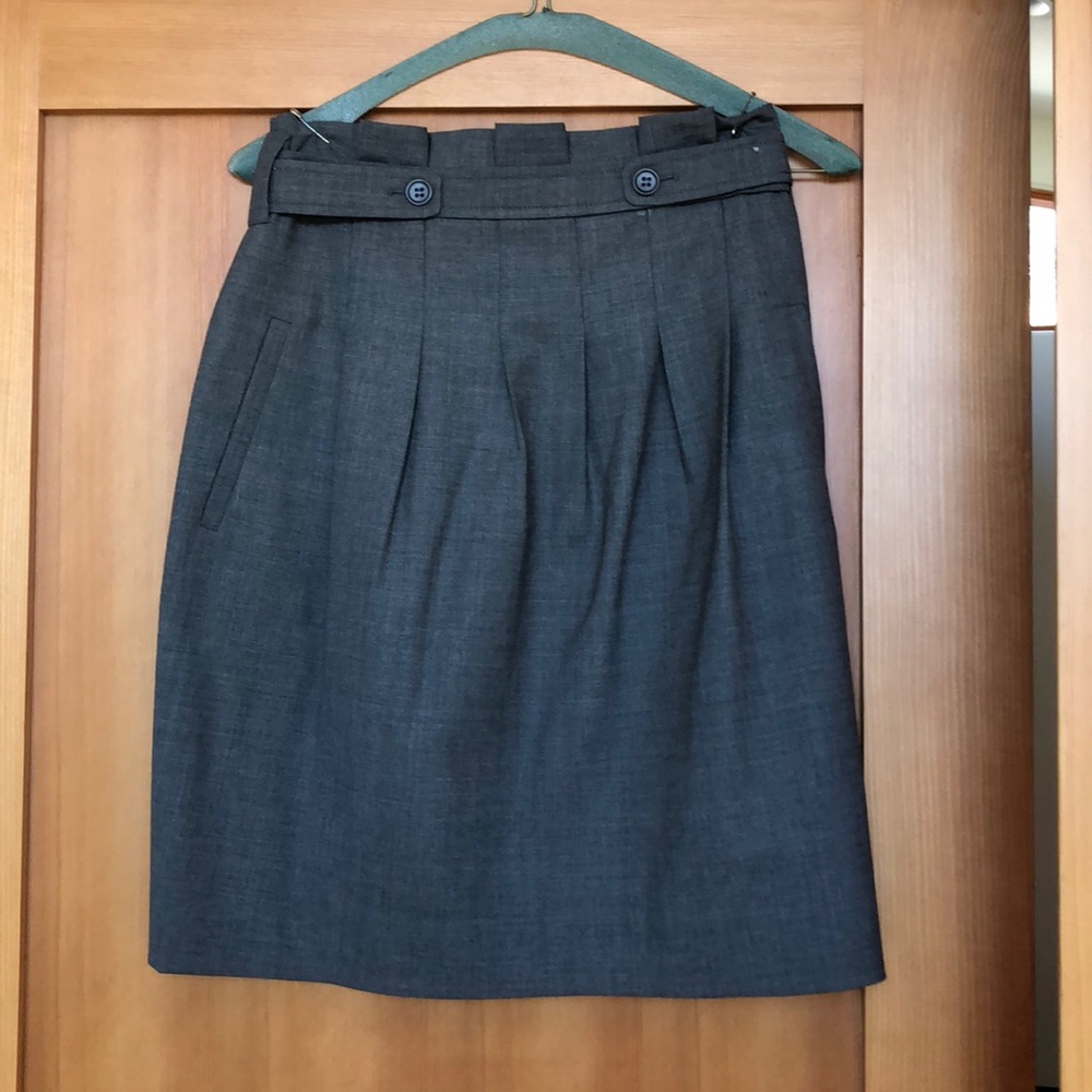 BCBG MaxAzria pleated gray skirt size 2